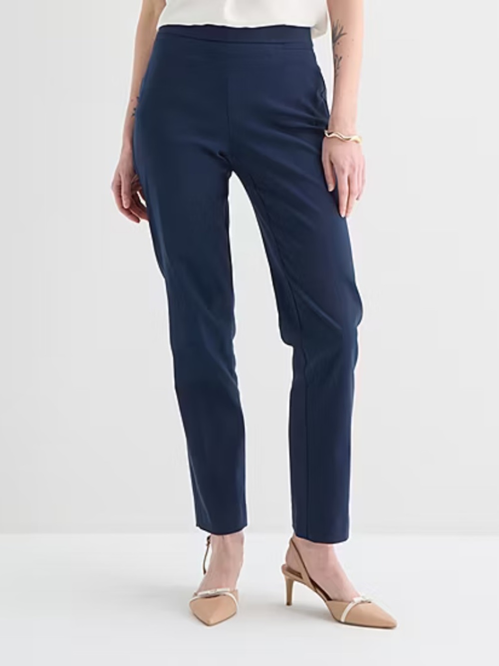NWT Liz Claiborne Lisa Womens Straight Pull-On Pant Color Navy Size 10 - Picture 2 of 9
